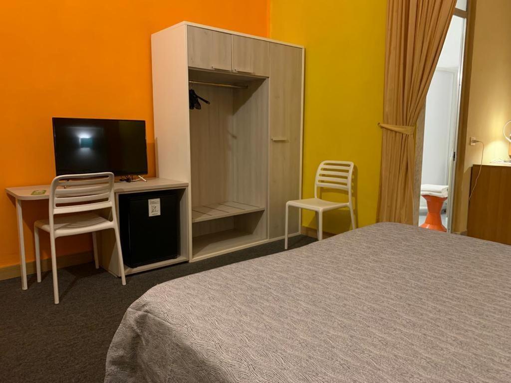 Hotel Annunziata Massa  Bagian luar foto