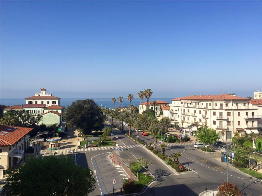 Hotel Annunziata Massa  Bagian luar foto