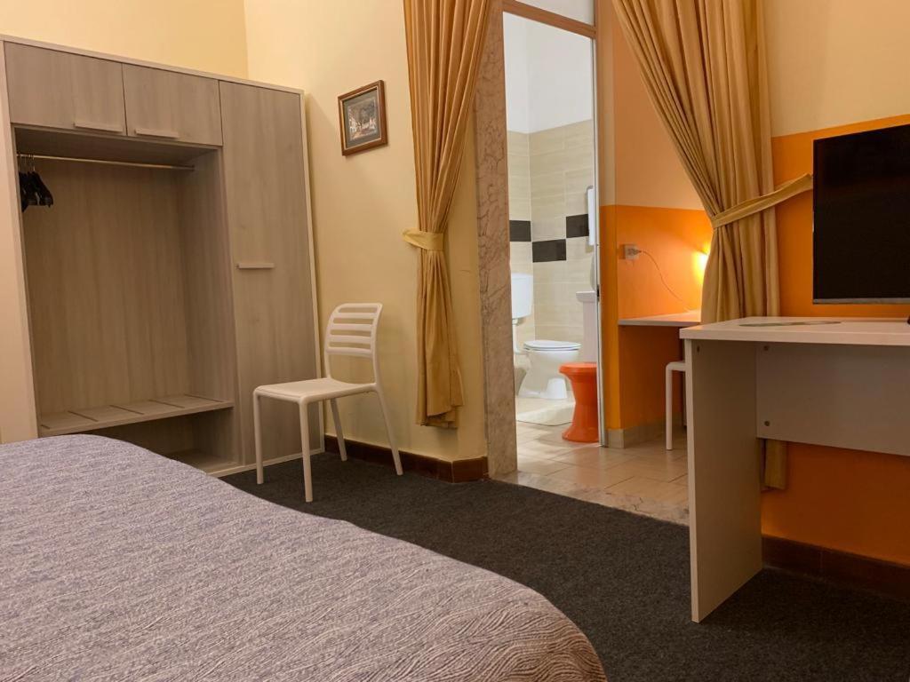 Hotel Annunziata Massa  Bagian luar foto