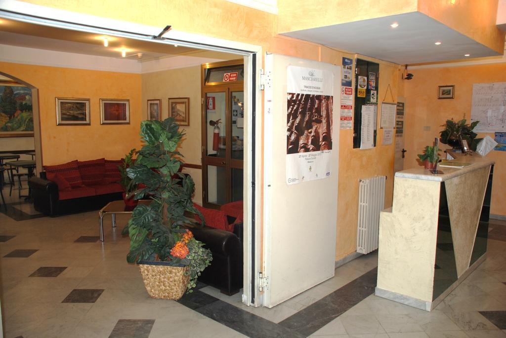 Hotel Annunziata Massa  Bagian luar foto